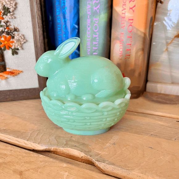 Mosser Glass Bunny on Nest Jadeite Green Made in USA - Picture 3 of 8